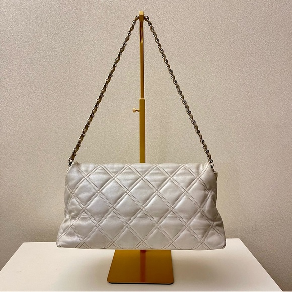 Vintage Chanel Quilted Leather Flap Bag - Light Grey - Picture 3 of 13
